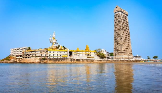 Mangalore to Murudeshwara cab services